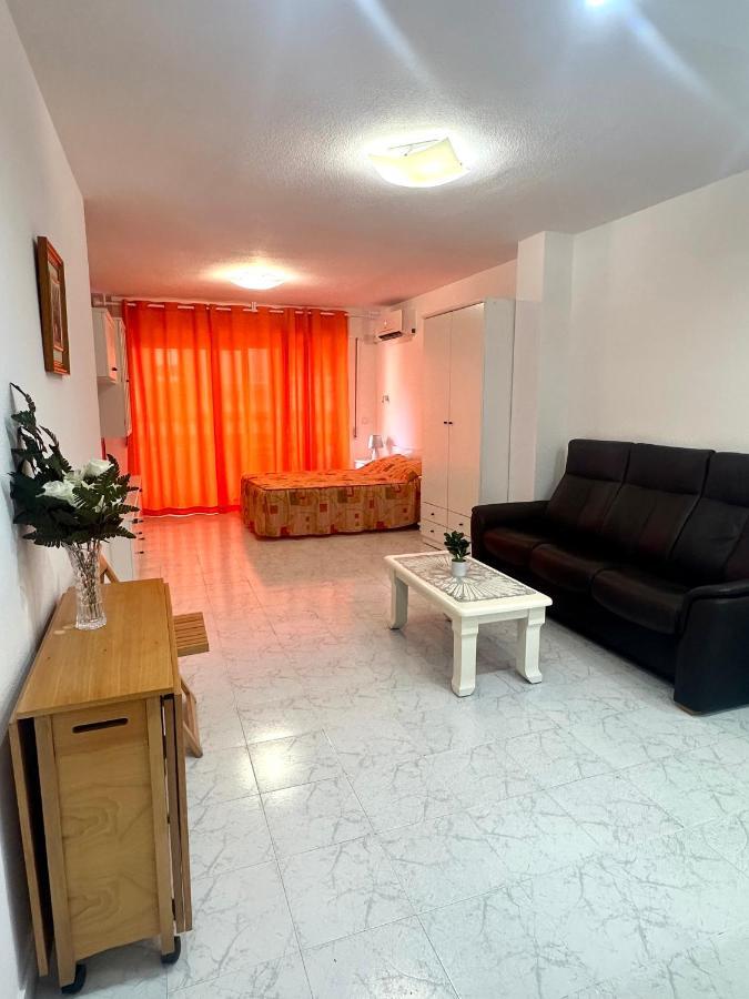 Estudio A 1 Minuto De La Playa Lejlighed Torrevieja Eksteriør billede