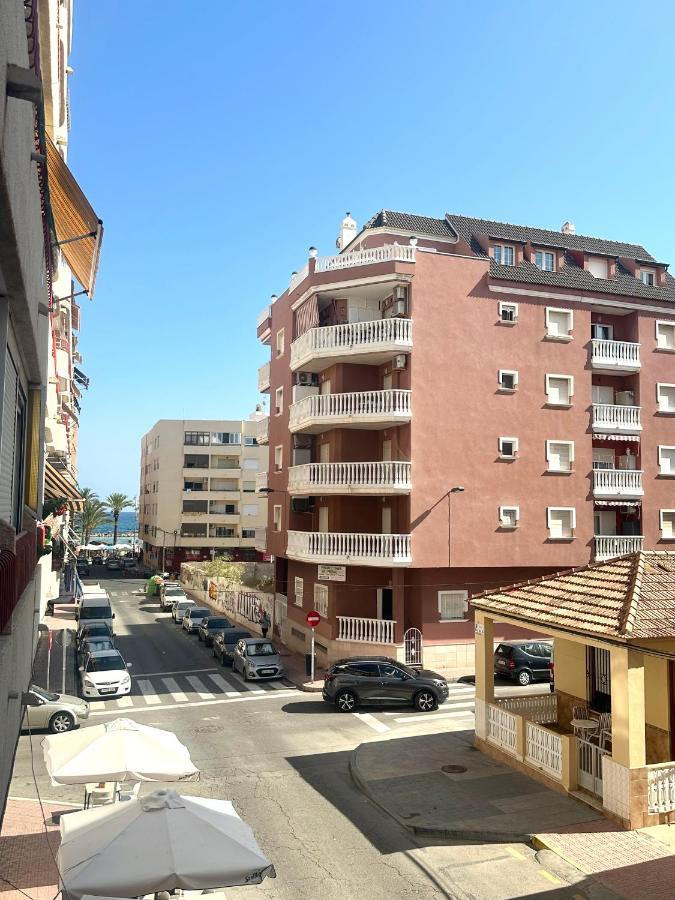 Estudio A 1 Minuto De La Playa Lejlighed Torrevieja Eksteriør billede